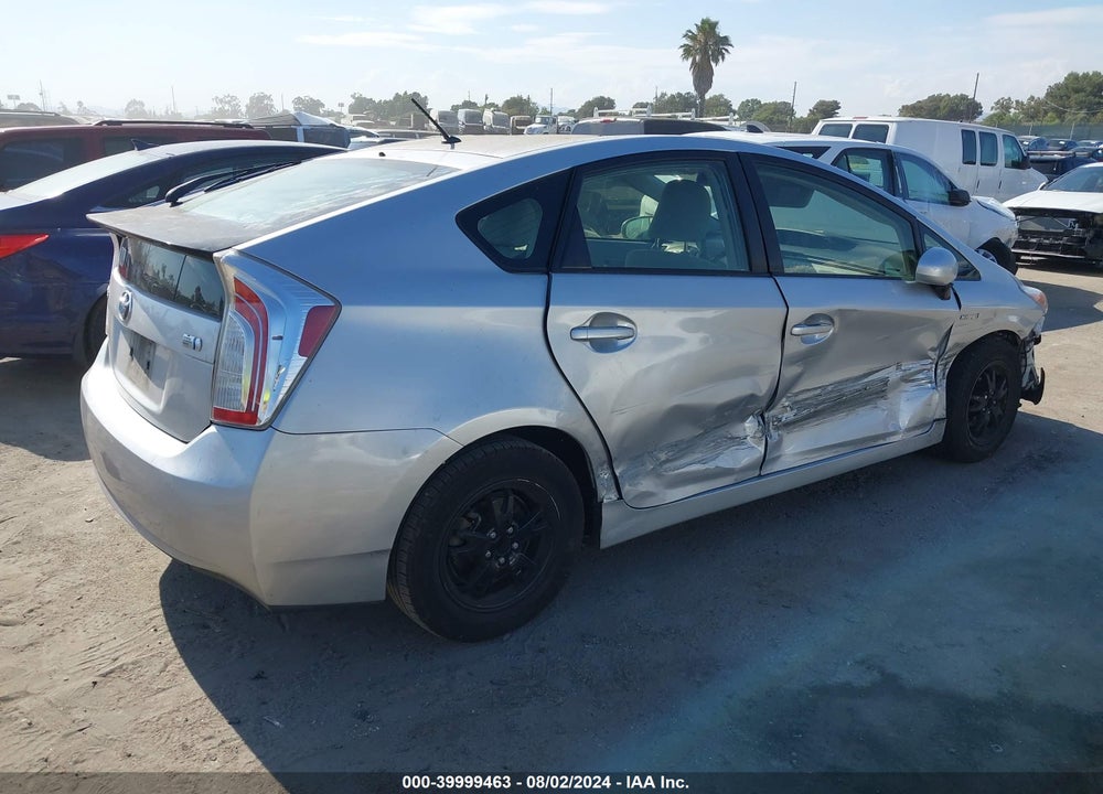 2015 TOYOTA PRIUS TWO VIN: JTDKN3DUXF1903834