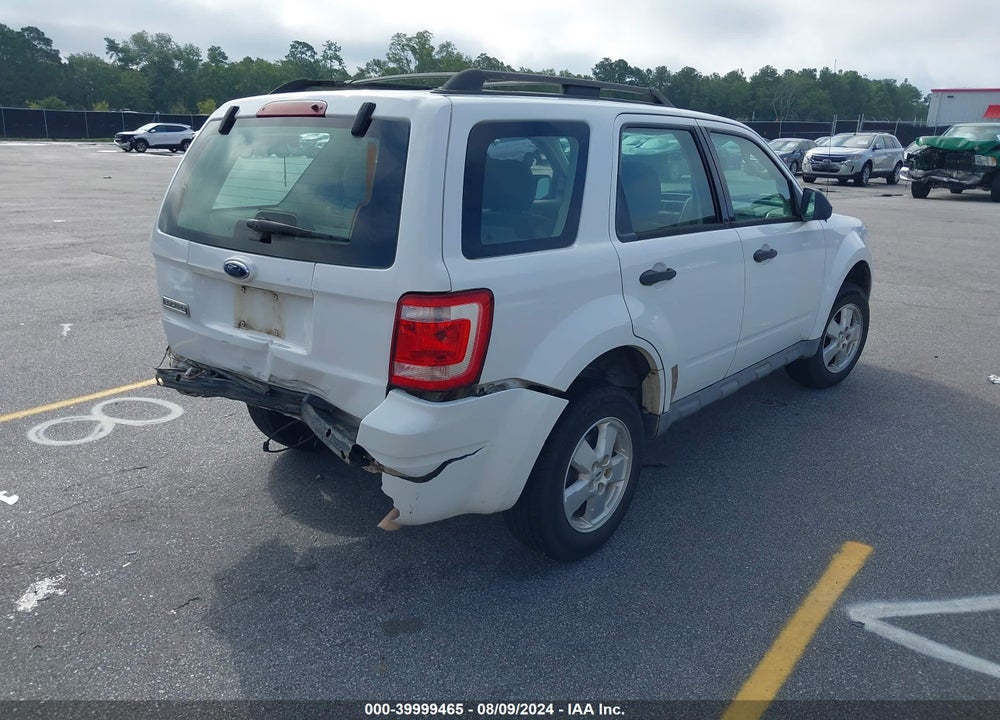2009 FORD ESCAPE VIN: 1FMCU02789KC10273