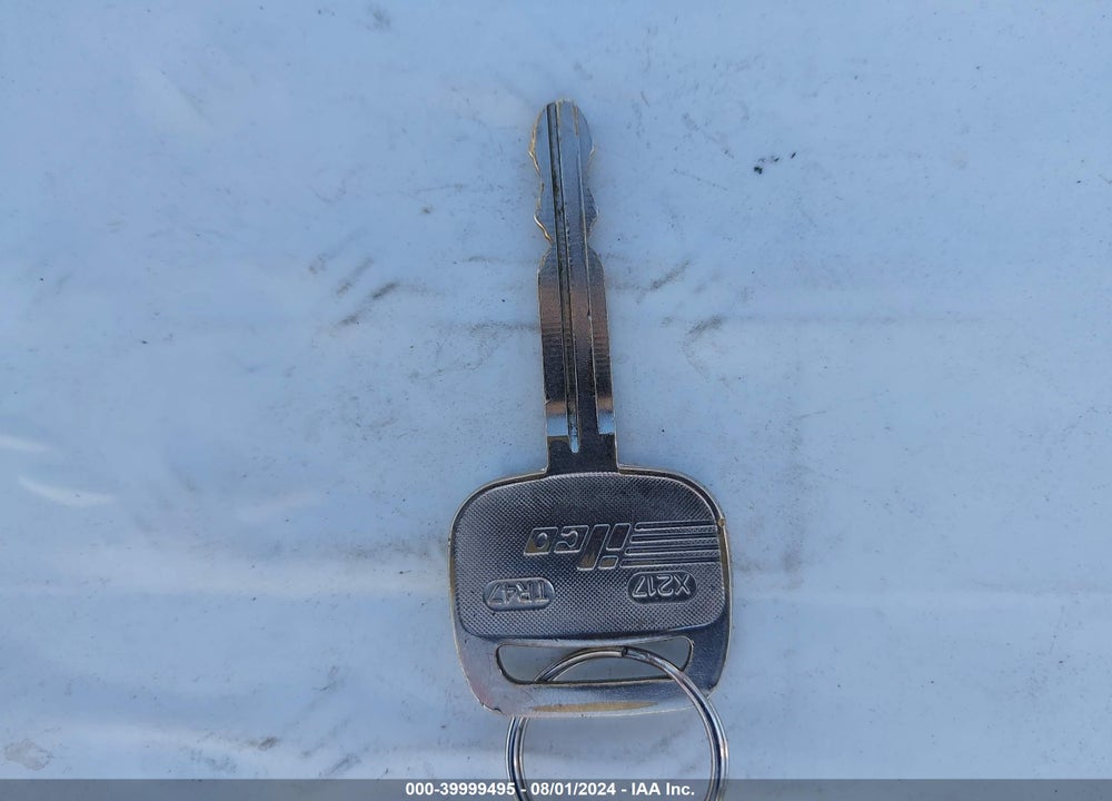 2005 SCION XB VIN: JTLKT324X54021279
