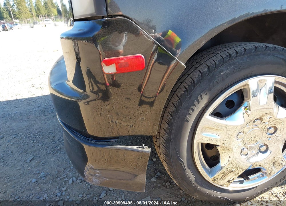2005 SCION XB VIN: JTLKT324X54021279