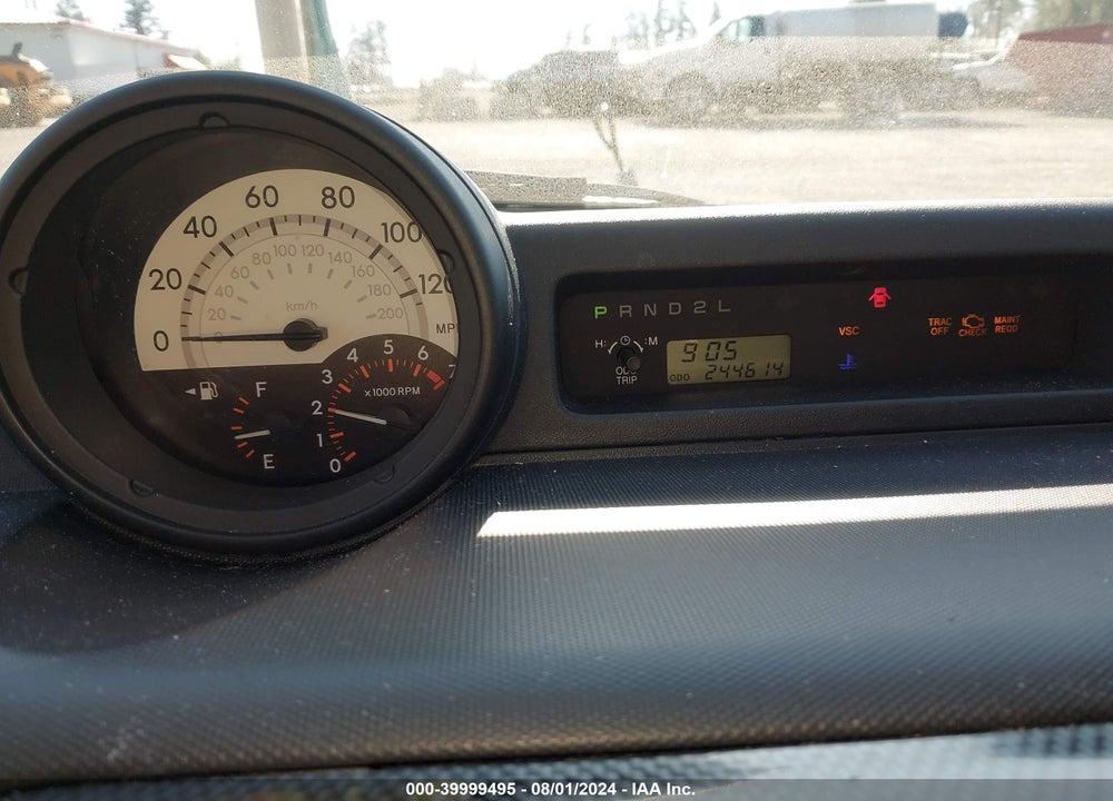 2005 SCION XB VIN: JTLKT324X54021279