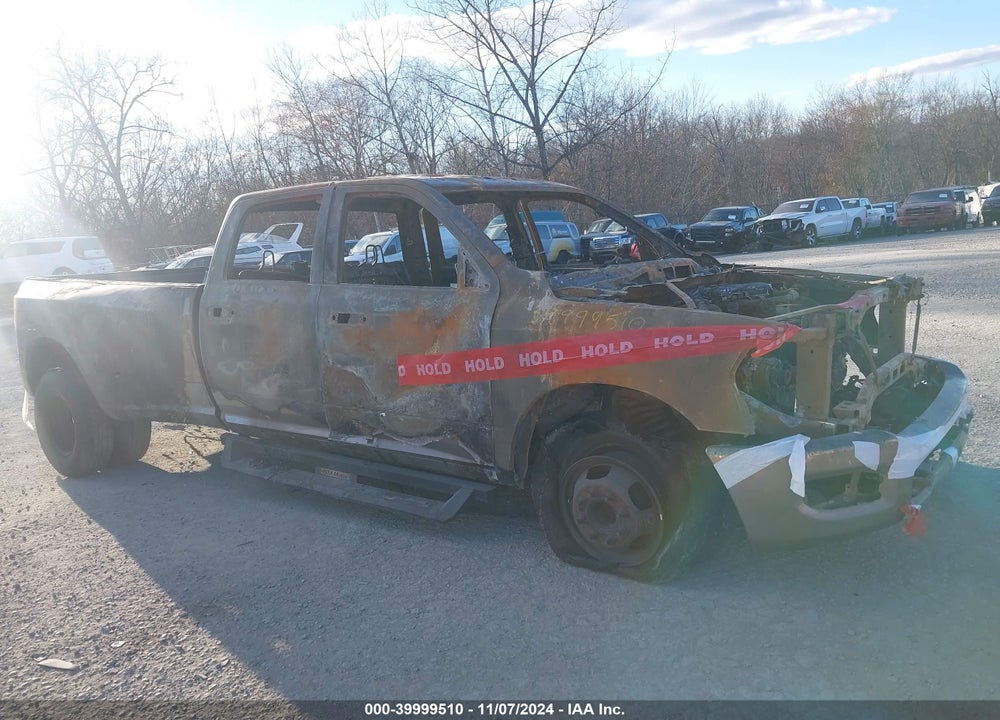 2022 RAM 3500 TRADESMAN  4X4 8' BOX VIN: 3C63RRGL8NG140704