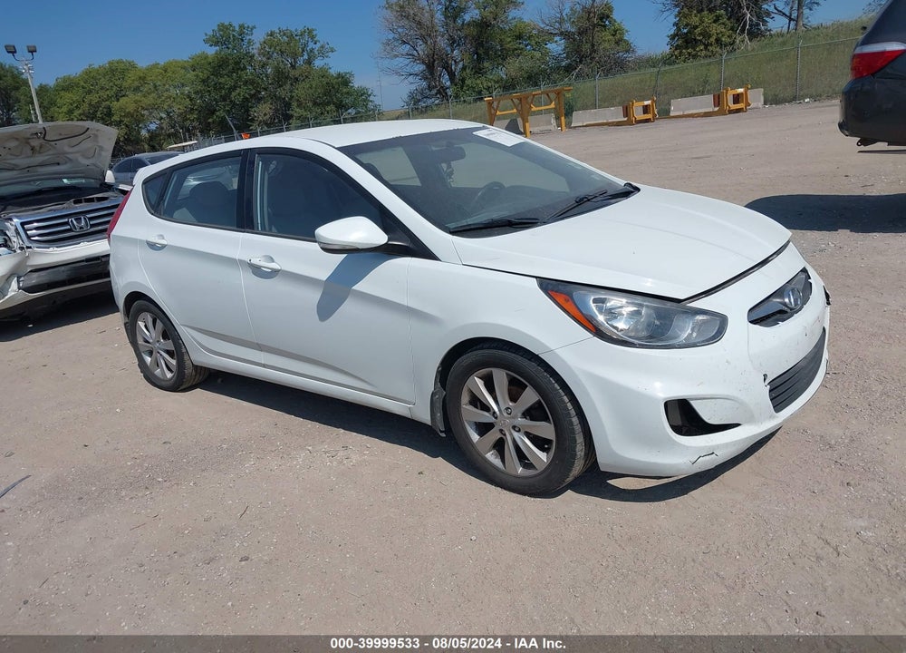 2013 HYUNDAI ACCENT SE VIN: KMHCU5AE9DU103260