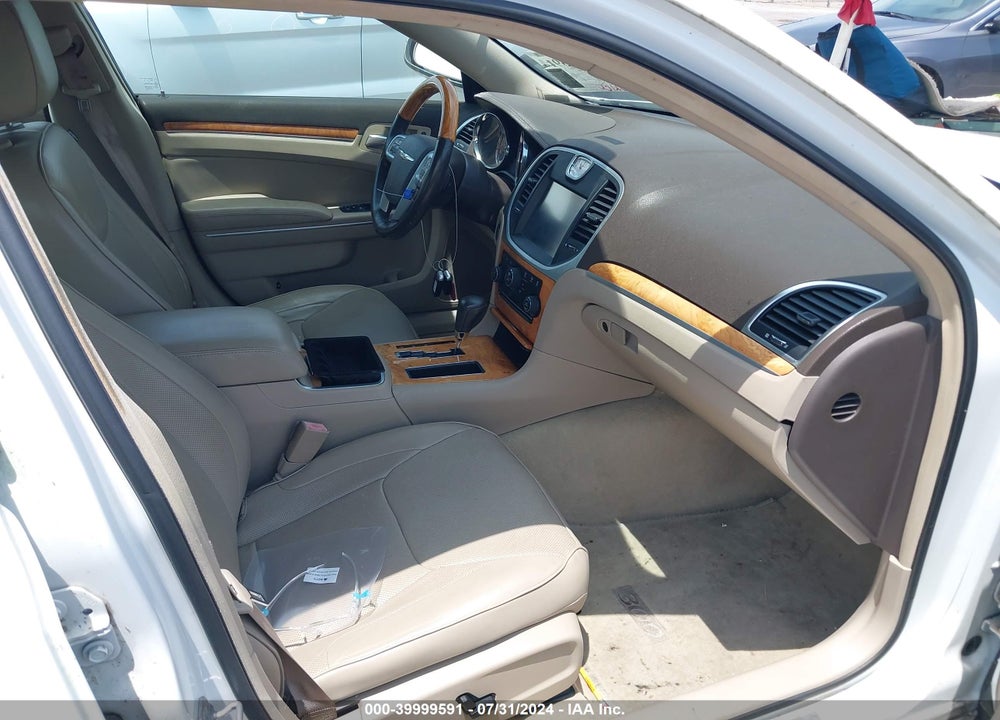 2013 CHRYSLER 300C VIN: 2C3CCAET4DH544696
