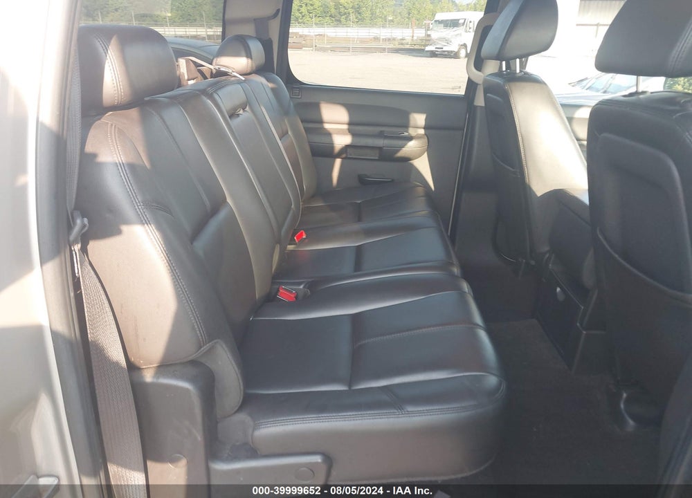 2009 CHEVROLET SILVERADO 1500 LT VIN: 3GCEK233X9G252445