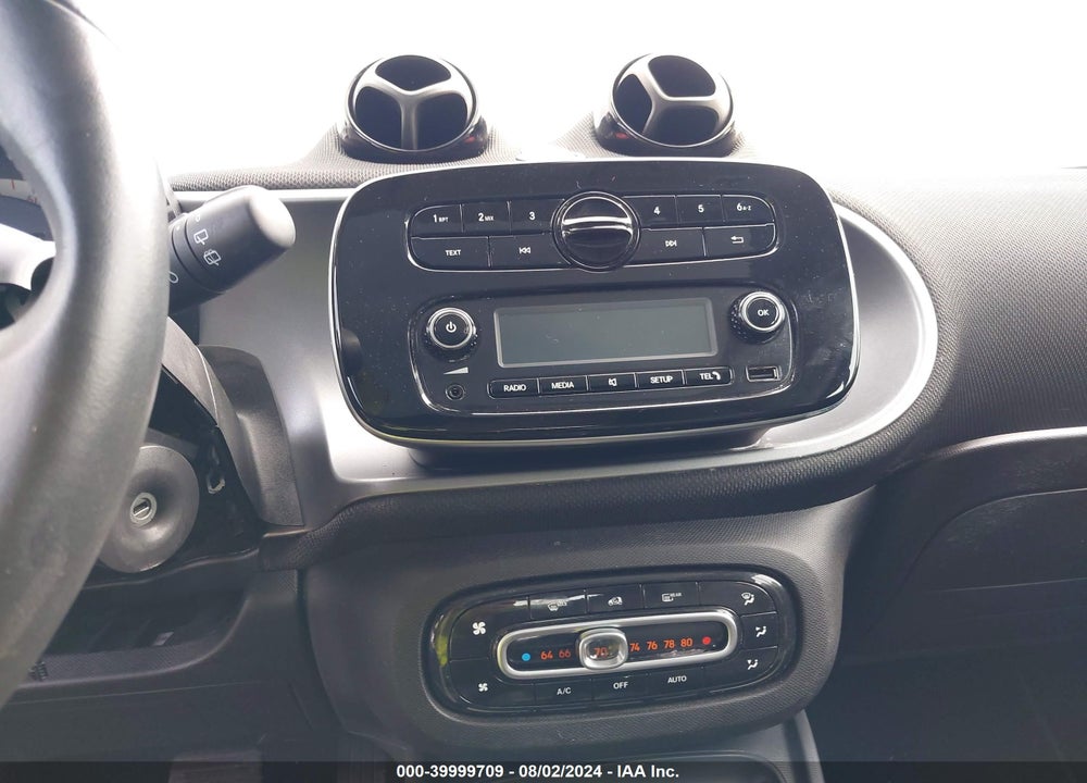 2018 SMART FORTWO ELECTRIC DRIVE PASSION/PRIME/PURE VIN: WMEFJ9BA0JK261976