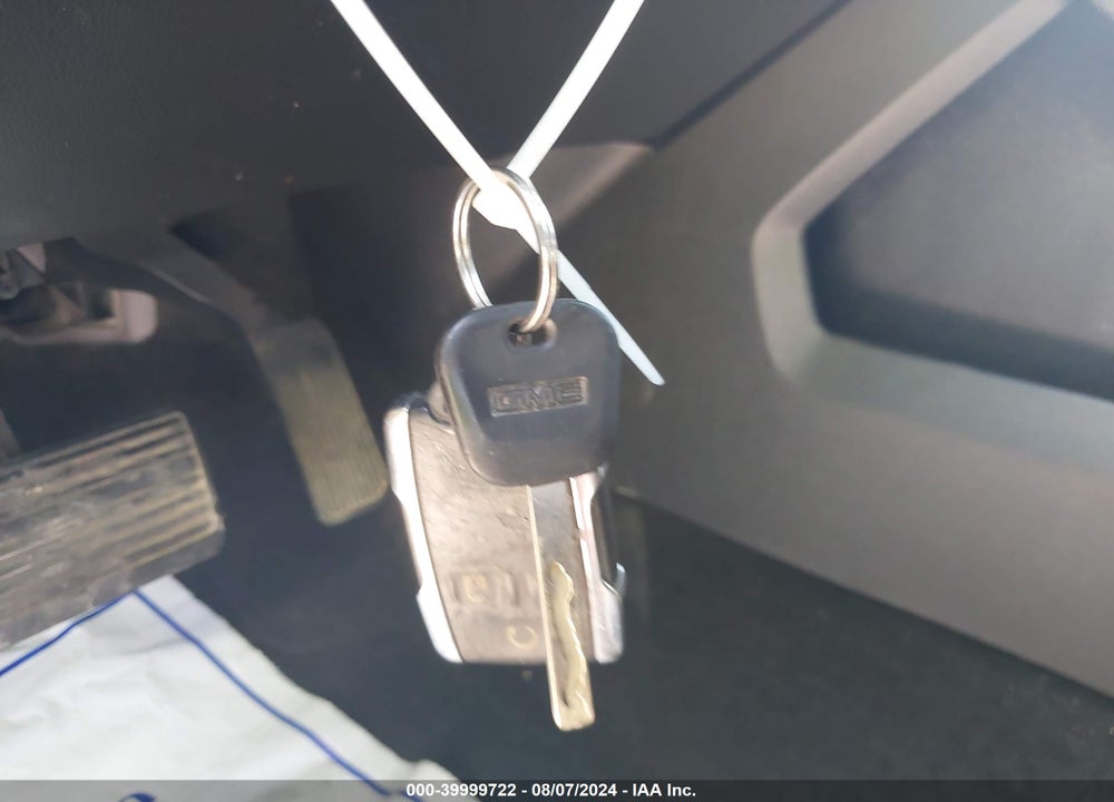 2017 GMC SIERRA 1500 SLT VIN: 3GTU2NEC5HG330137