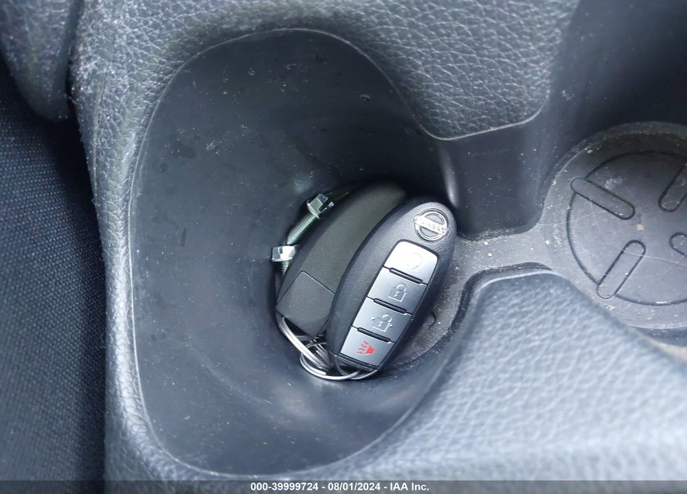 2017 NISSAN ROGUE SV VIN: 5N1AT2MV4HC778126