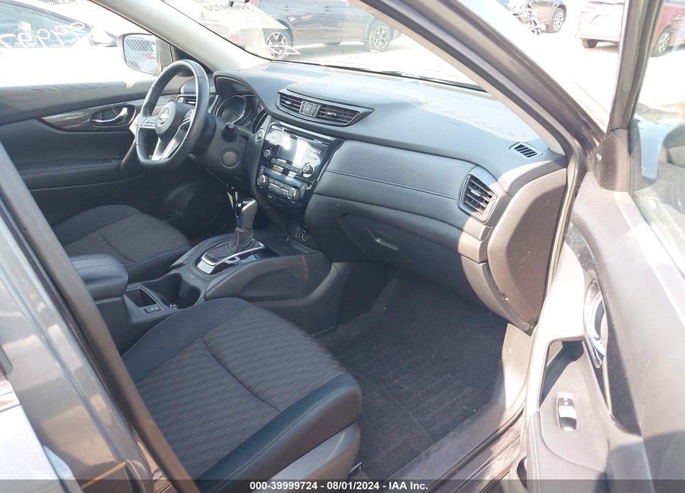 2017 NISSAN ROGUE SV VIN: 5N1AT2MV4HC778126