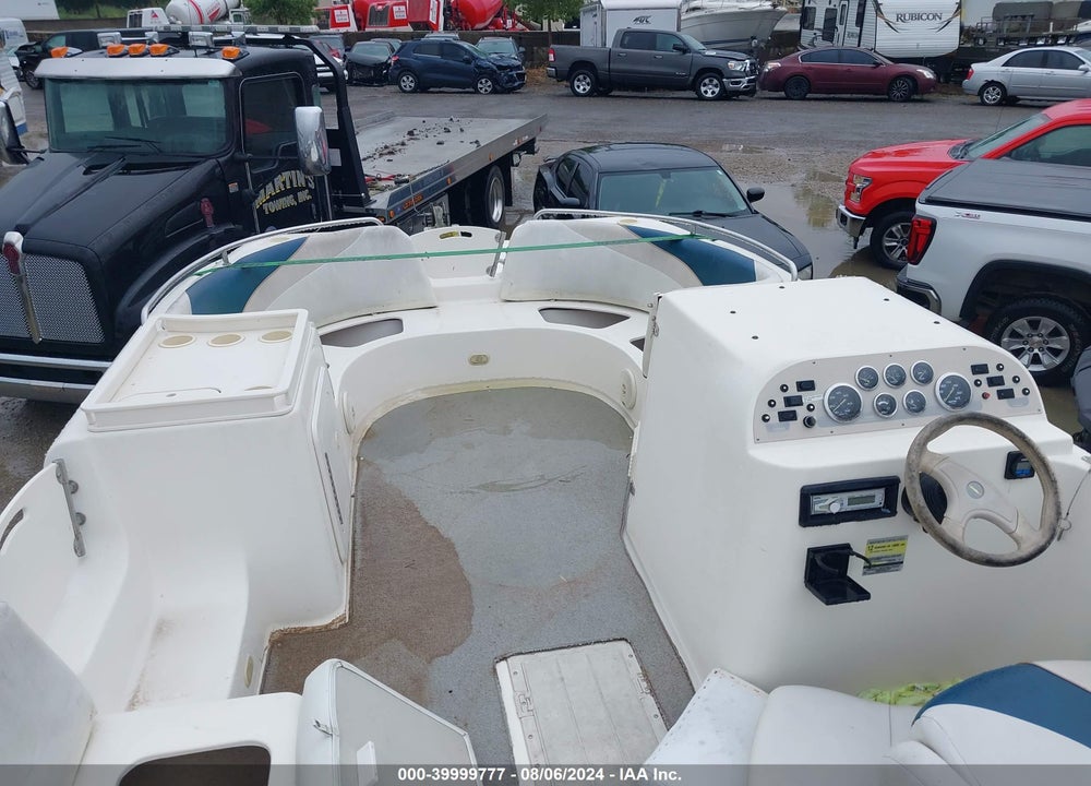 1998 RINKER OTHER VIN: RNK58055A898