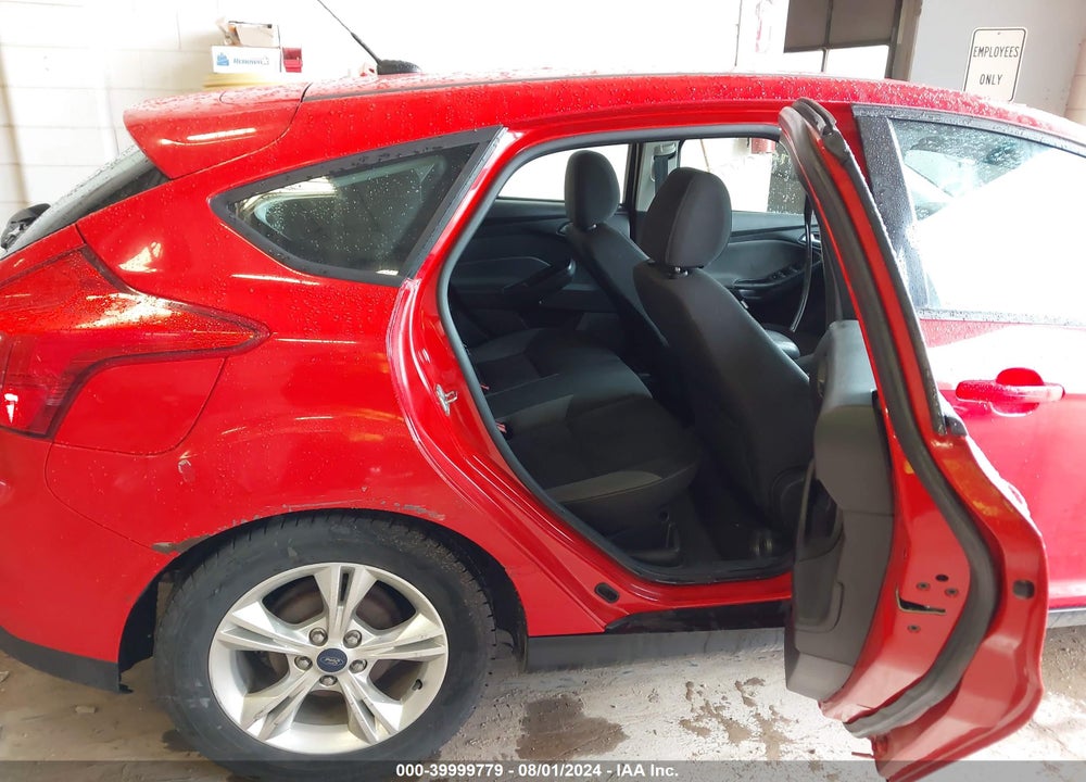 2014 FORD FOCUS VIN: 1FADP3K20EL301991