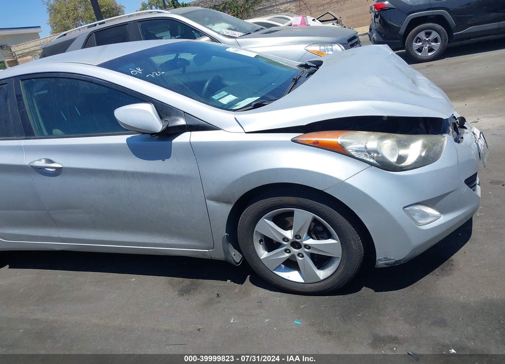 2013 HYUNDAI ELANTRA GLS VIN: KMHDH4AE5DU602964