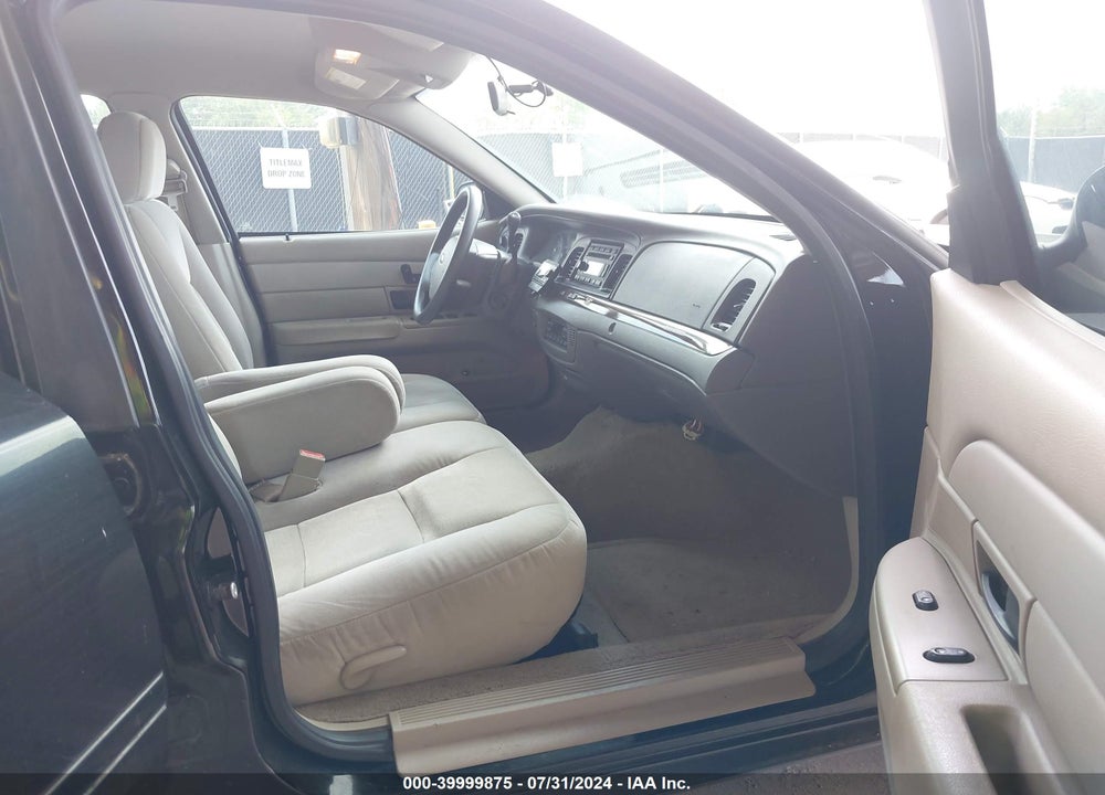 2008 FORD CROWN VICTORIA LX VIN: 2FAFP74V98X171241