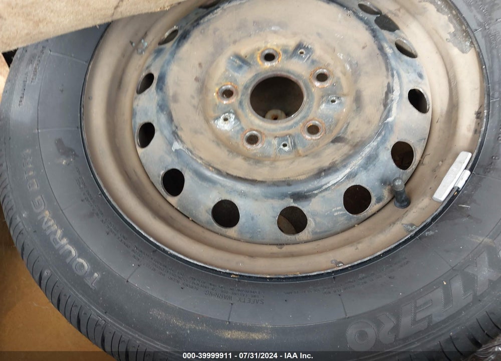 2001 TOYOTA CAMRY LE VIN: 4T1BG22K41U766768