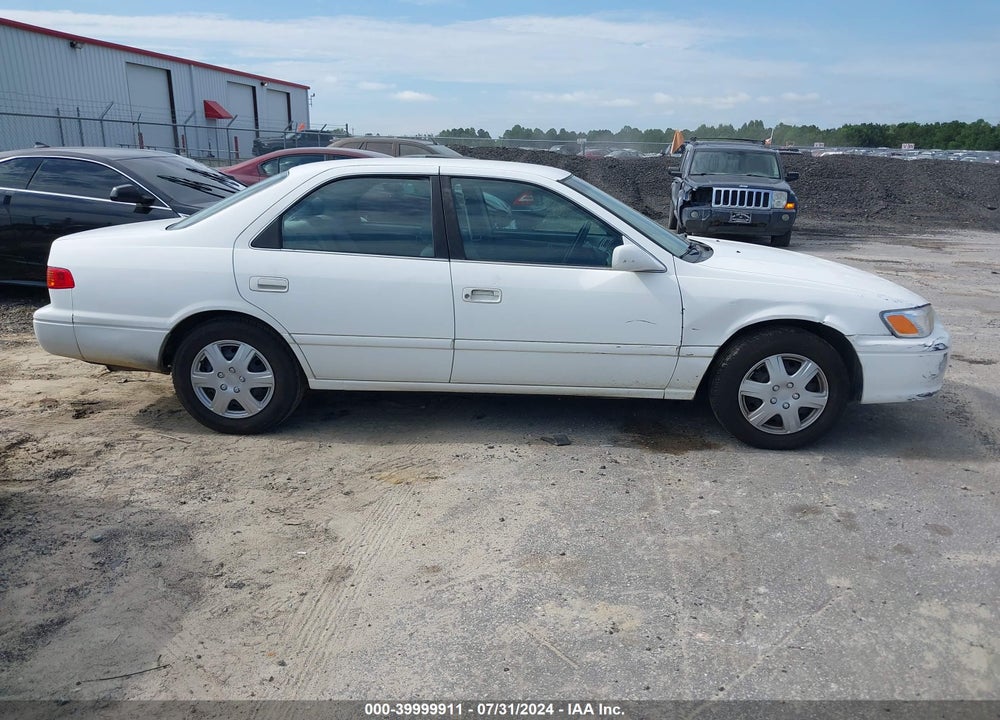 2001 TOYOTA CAMRY LE VIN: 4T1BG22K41U766768