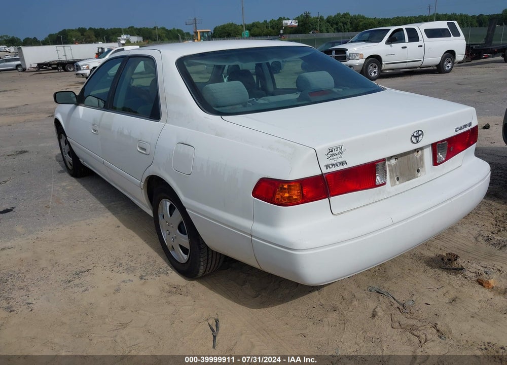 2001 TOYOTA CAMRY LE VIN: 4T1BG22K41U766768