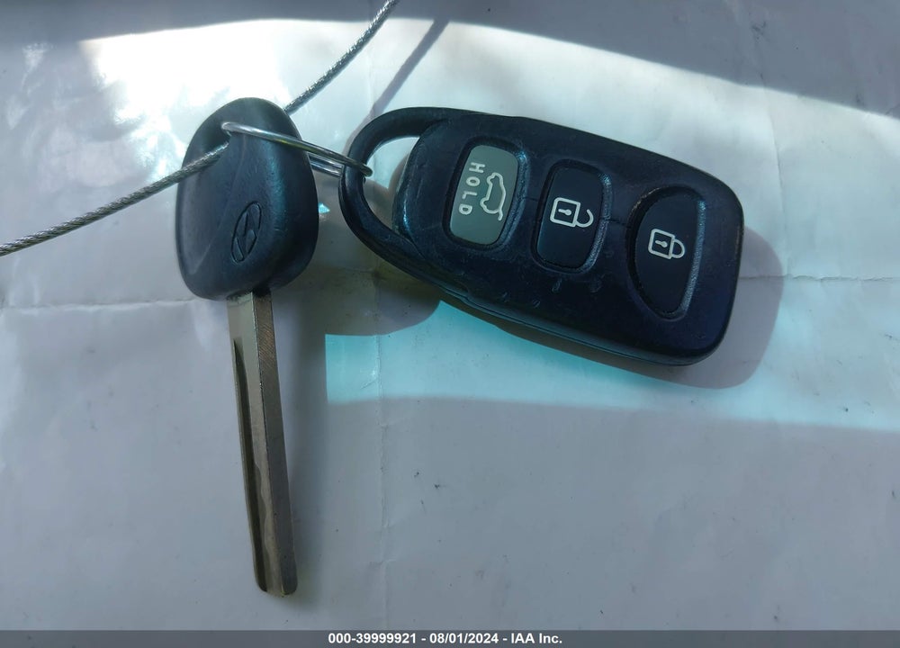 2012 HYUNDAI VELOSTER BASE W/GRAY VIN: KMHTC6ADXCU073264