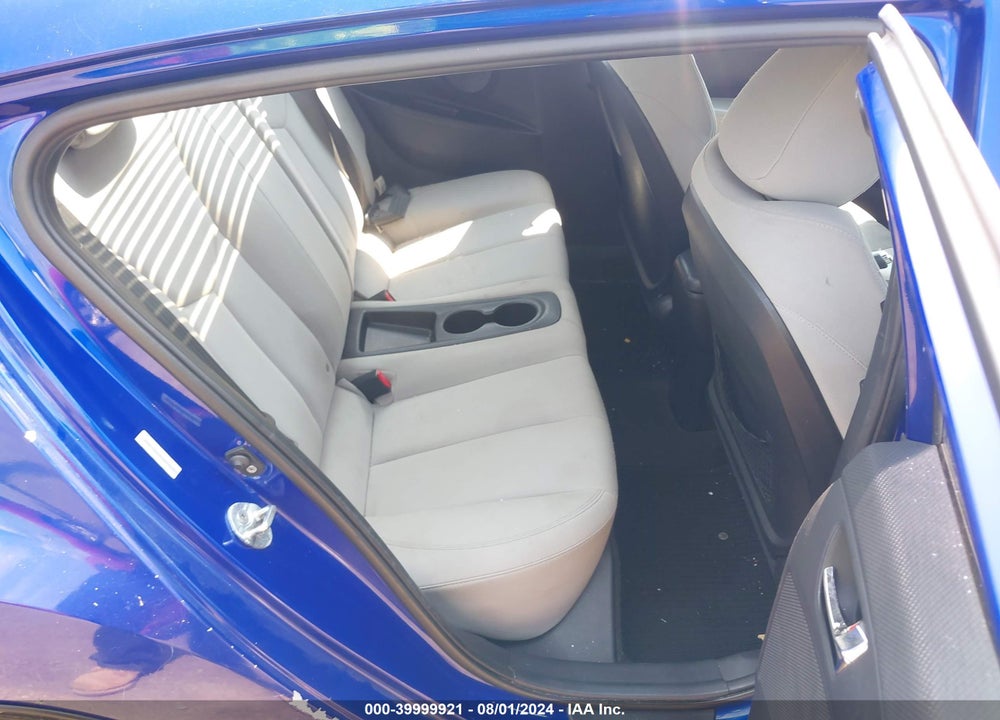 2012 HYUNDAI VELOSTER BASE W/GRAY VIN: KMHTC6ADXCU073264
