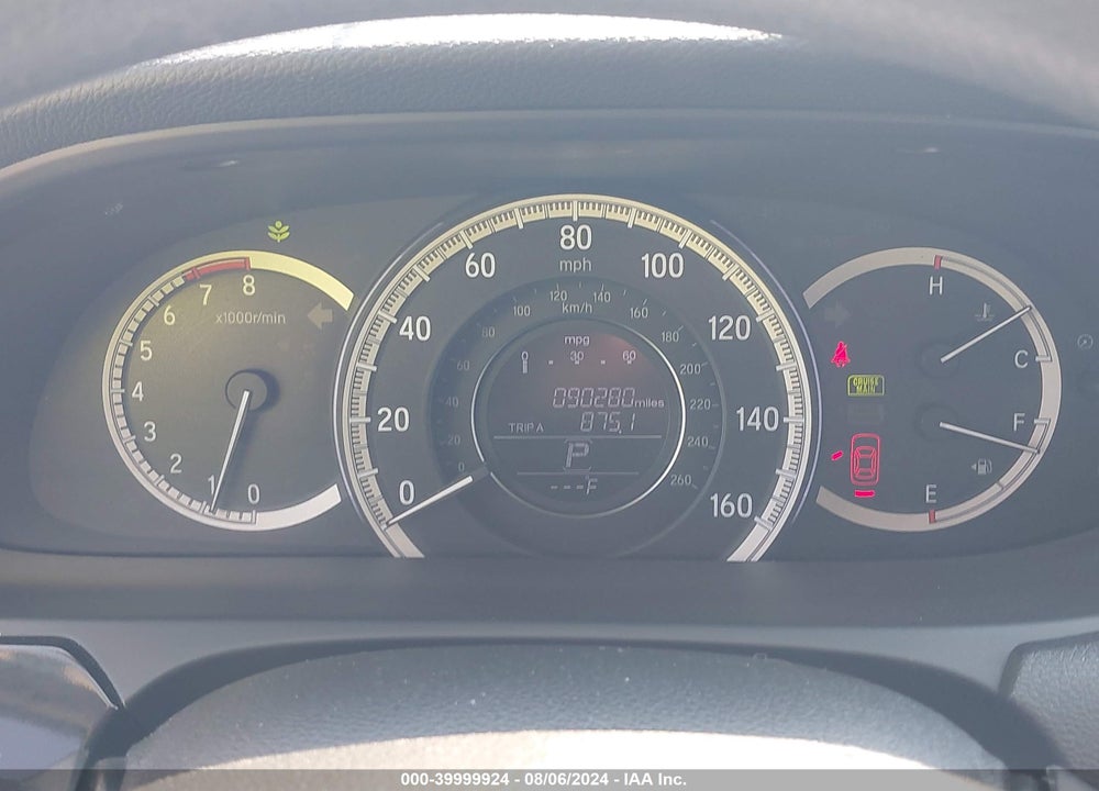 2016 HONDA ACCORD VIN: 1HGCR2F31GA131590