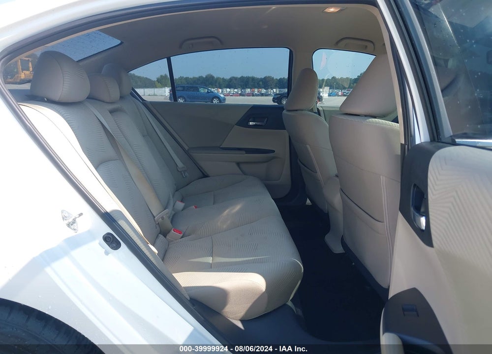2016 HONDA ACCORD VIN: 1HGCR2F31GA131590