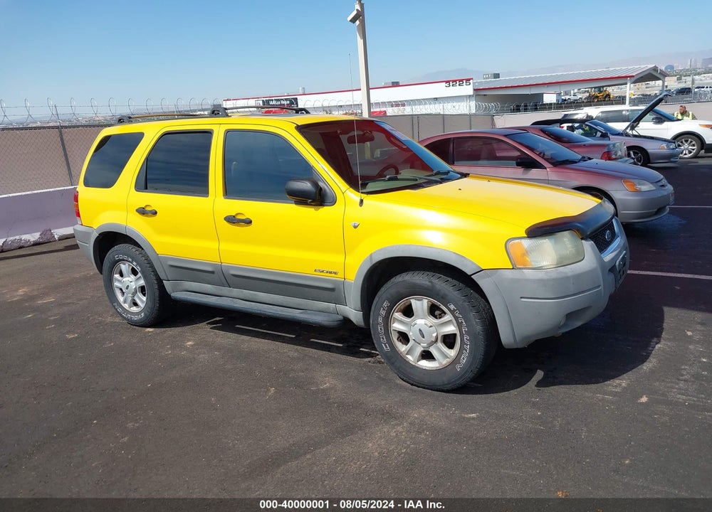 2001 FORD ESCAPE XLT VIN: 1FMCU04111KF18611