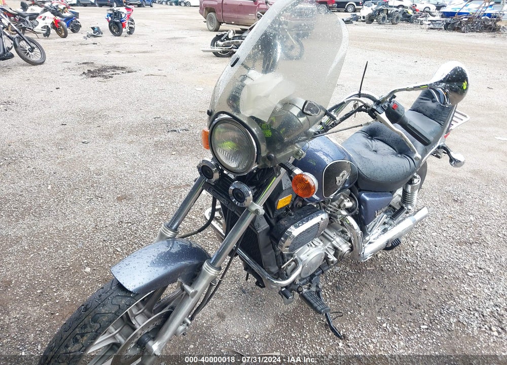 2000 KAWASAKI VN750 VIN: JKAVNDA11YB541851