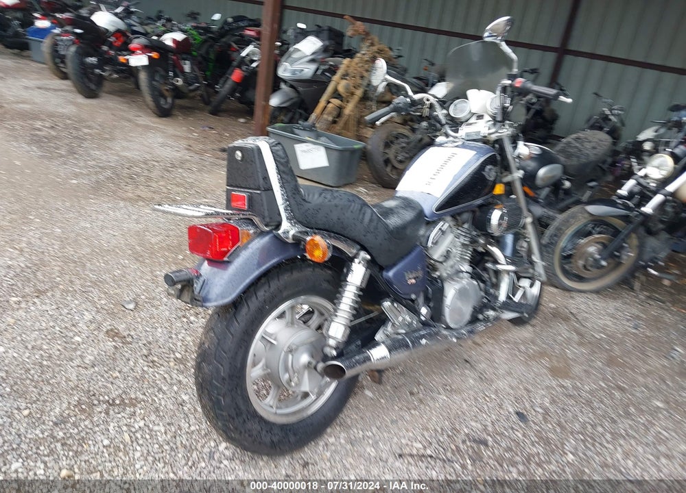 2000 KAWASAKI VN750 VIN: JKAVNDA11YB541851