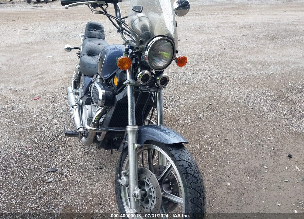2000 KAWASAKI VN750 VIN: JKAVNDA11YB541851