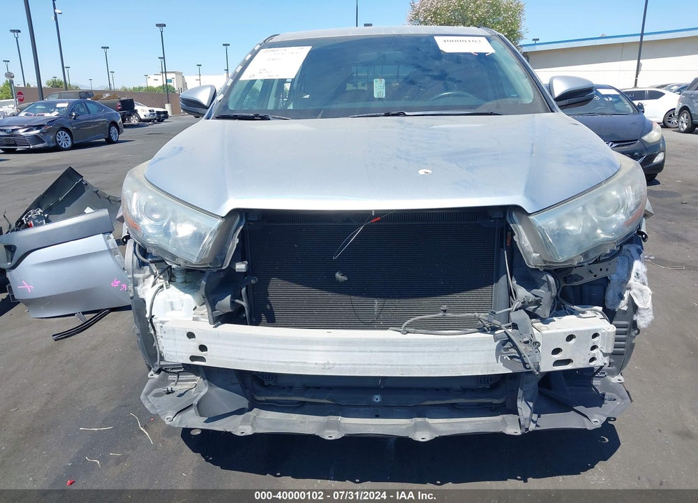 2015 TOYOTA HIGHLANDER LE PLUS V6 VIN: 5TDZKRFH0FS086273