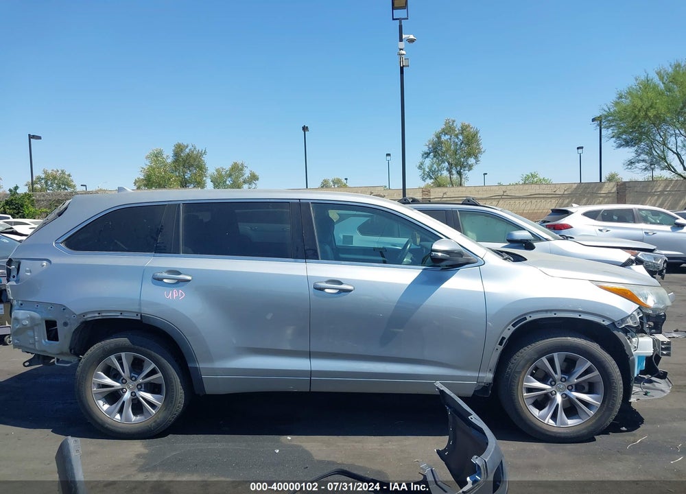 2015 TOYOTA HIGHLANDER LE PLUS V6 VIN: 5TDZKRFH0FS086273