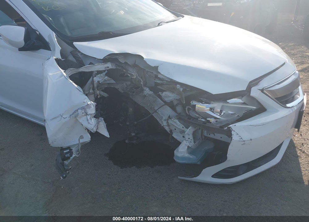 2014 ACURA ILX 2.0L VIN: 19VDE1F75EE010432