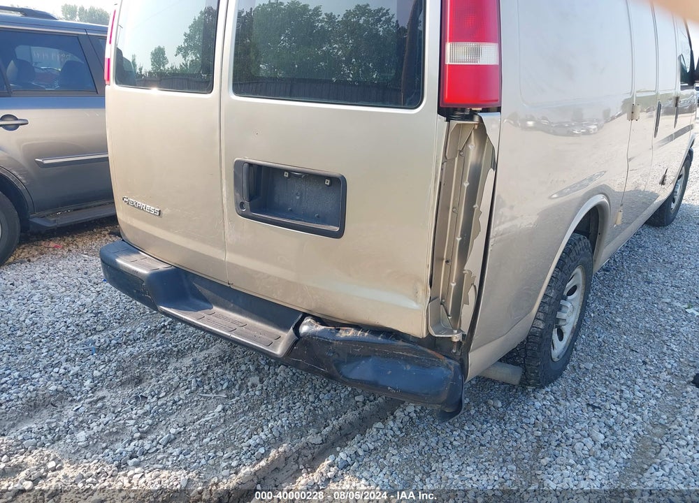 2009 CHEVROLET EXPRESS 1500 WORK VAN VIN: 1GCFG15X991157776