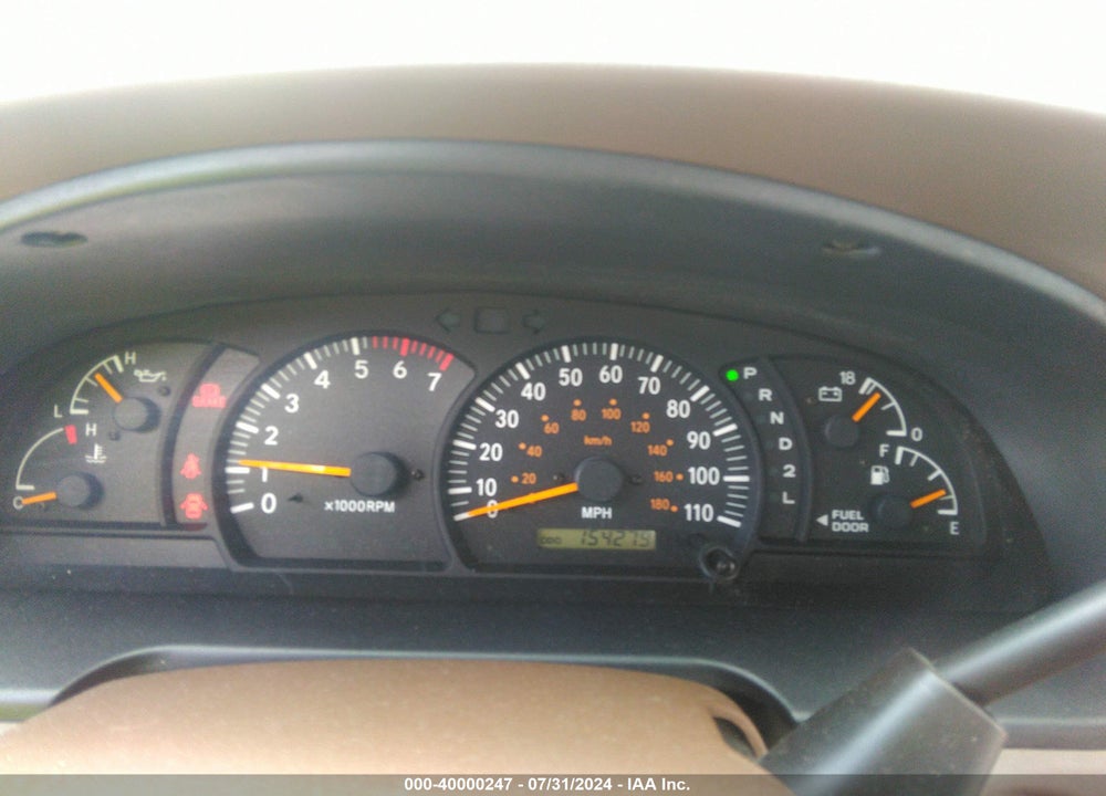 2004 TOYOTA TUNDRA SR5 V8 VIN: 5TBDT44104S457020