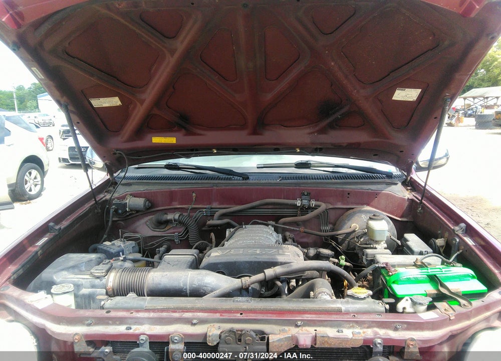 2004 TOYOTA TUNDRA SR5 V8 VIN: 5TBDT44104S457020