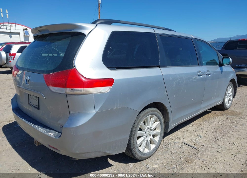 2013 TOYOTA SIENNA LE 7 PASSENGER VIN: 5TDJK3DC4DS071256