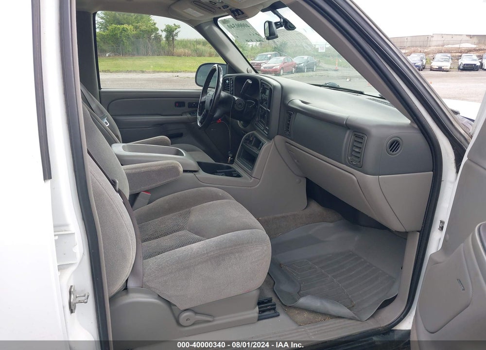 2005 CHEVROLET SUBURBAN 1500 LS VIN: 1GNFK16Z75J251817