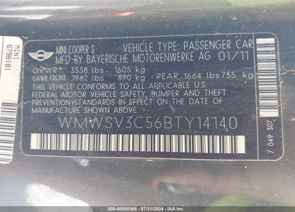 2011 MINI COOPER S VIN: WMWSV3C56BTY14140