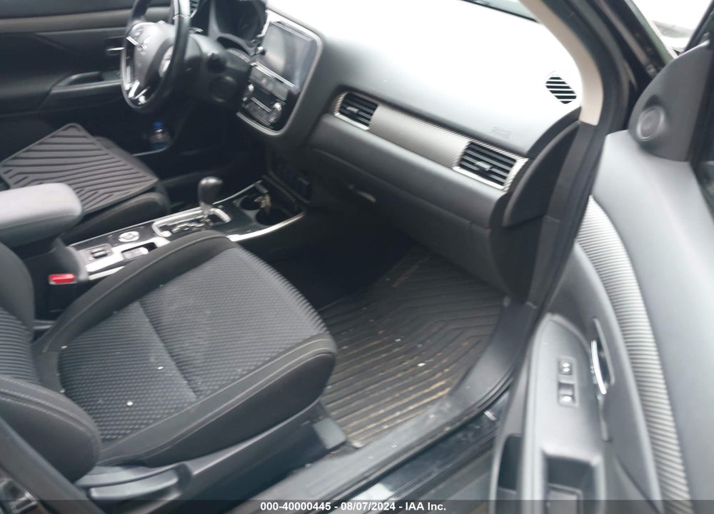 2017 MITSUBISHI OUTLANDER SE VIN: JA4AZ3A33HZ064331