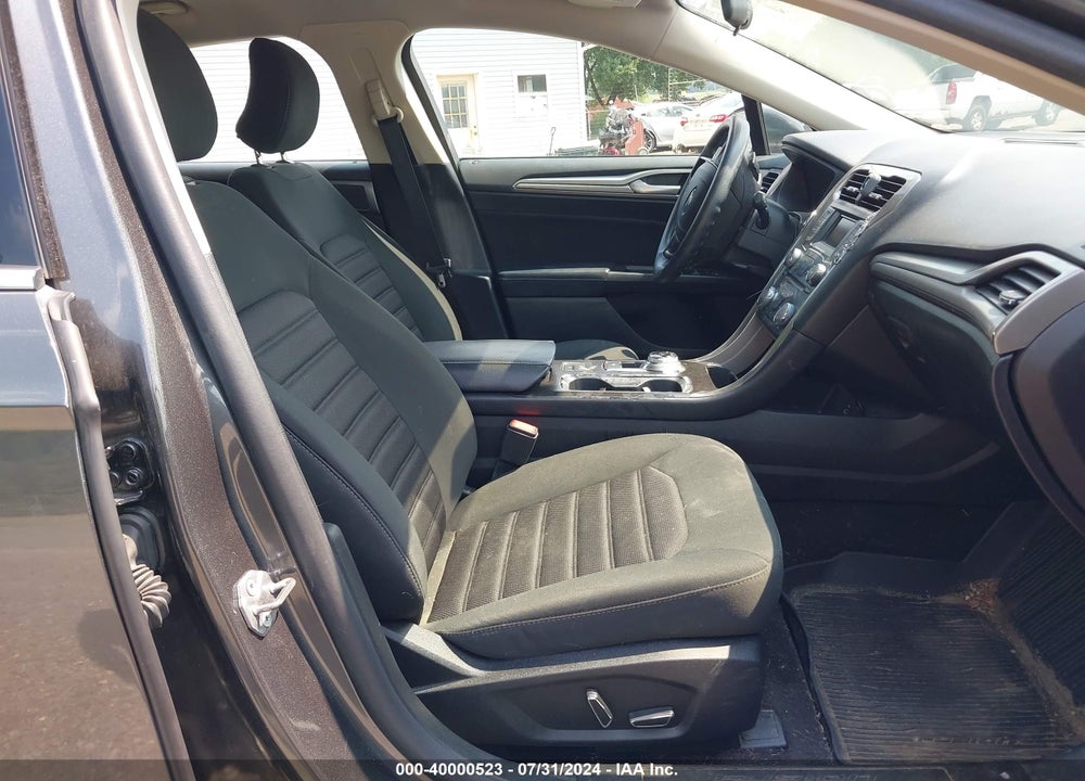 2018 FORD FUSION SE VIN: 3FA6P0HDXJR252049