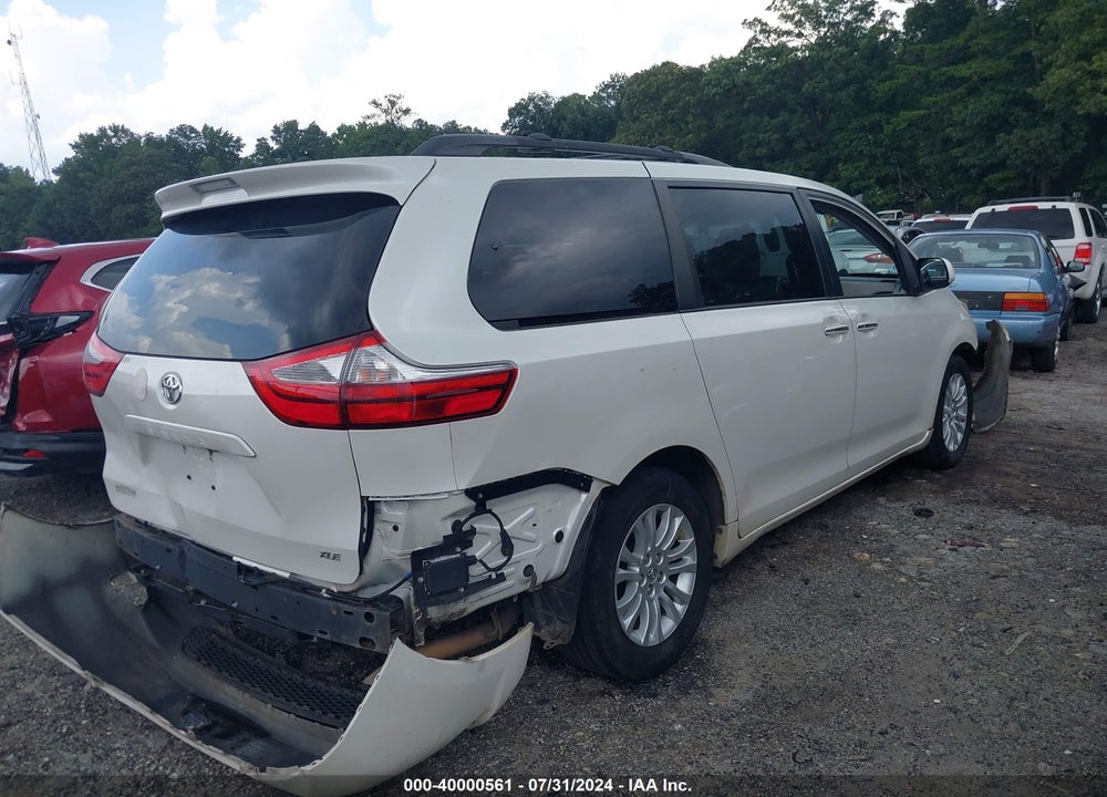 2015 TOYOTA SIENNA XLE 8 PASSENGER VIN: 5TDYK3DC2FS634953