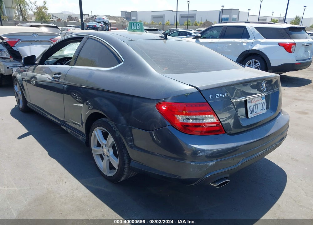 2013 MERCEDES-BENZ C 250 VIN: WDDGJ4HB8DG008374
