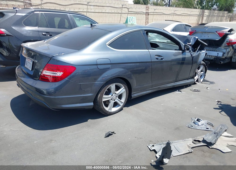 2013 MERCEDES-BENZ C 250 VIN: WDDGJ4HB8DG008374