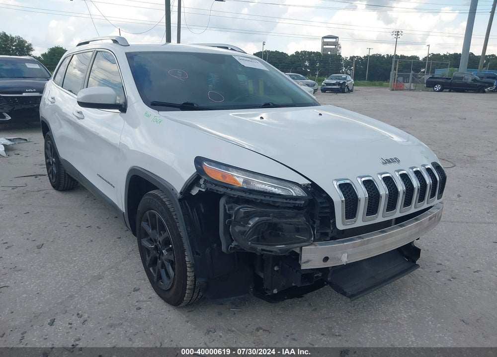 2017 JEEP CHEROKEE LATITUDE FWD VIN: 1C4PJLCB5HD233676