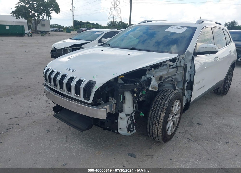 2017 JEEP CHEROKEE LATITUDE FWD VIN: 1C4PJLCB5HD233676