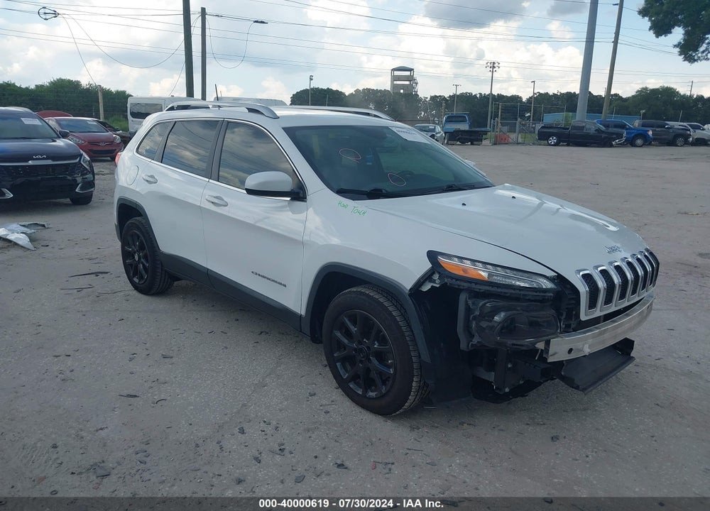 2017 JEEP CHEROKEE LATITUDE FWD VIN: 1C4PJLCB5HD233676