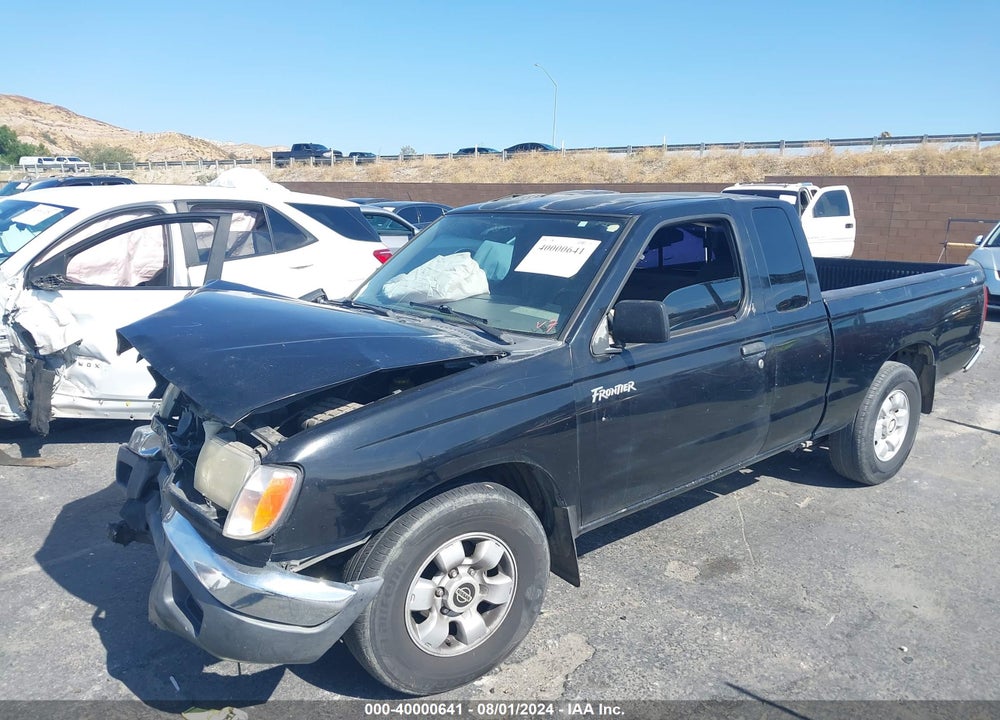 2000 NISSAN FRONTIER XE VIN: 1N6DD26S2YC347203