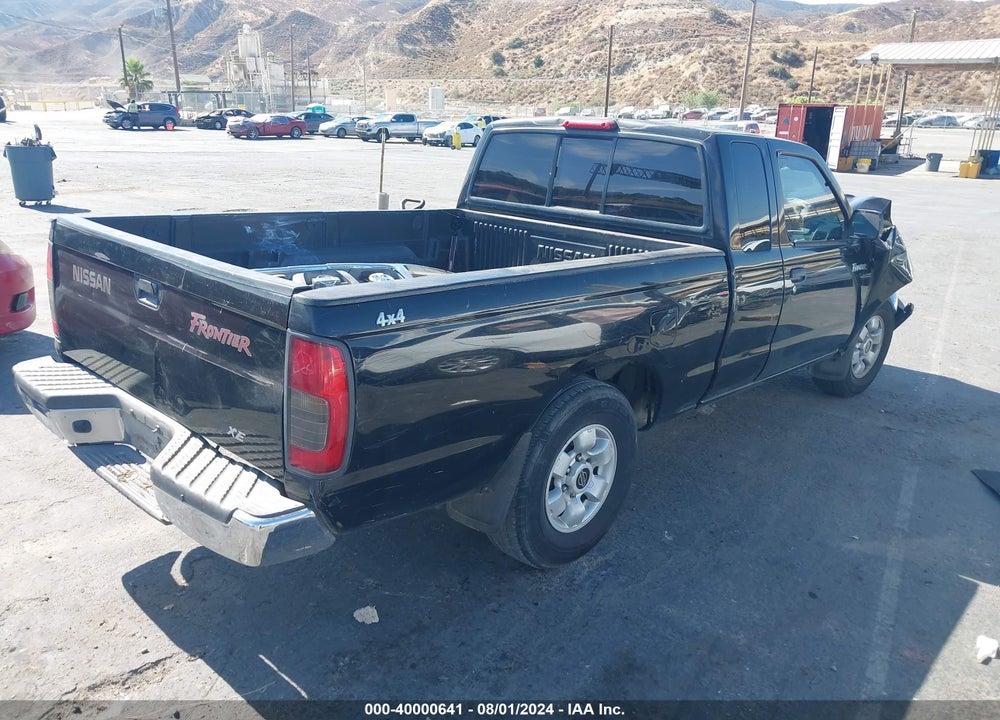 2000 NISSAN FRONTIER XE VIN: 1N6DD26S2YC347203