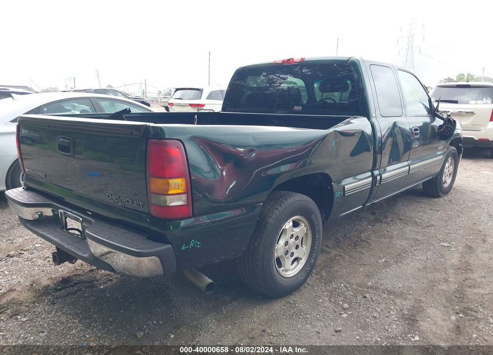 2001 CHEVROLET SILVERADO 1500 LS VIN: 2GCEC19T711407853