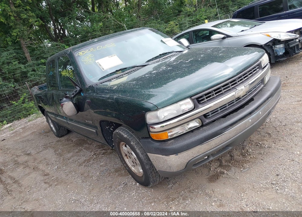 2001 CHEVROLET SILVERADO 1500 LS VIN: 2GCEC19T711407853