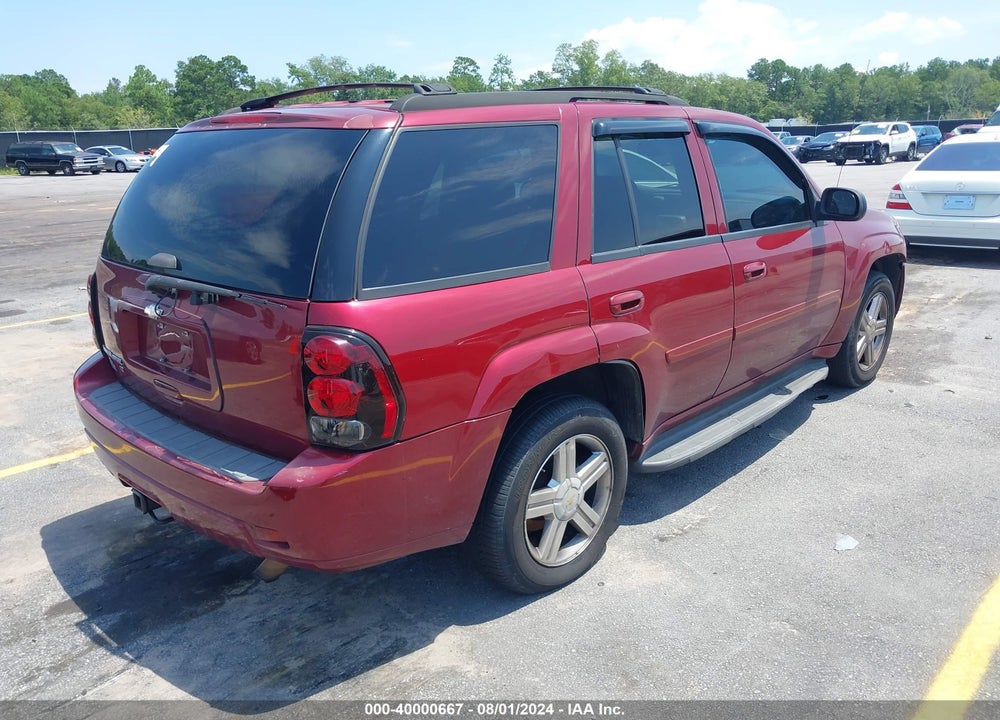 2008 CHEVROLET TRAILBLAZER LT VIN: 1GNDT13S682255156